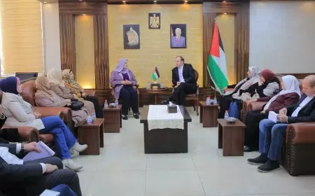 محافظ طولكرم اللواء د. عبد الله كميل يستقبل وفدا من الاتحاد العام للمرأة