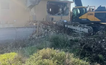 قوات الاحتلال تهدم منزلا في تقوع شرق بيت لحم