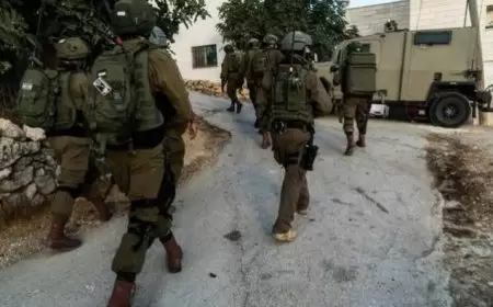 الاحتلال يقتحم منازل معتقلين في القدس من المقرر الإفراج عنهم اليوم