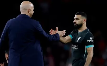 "هذه نصيحتي له".. سلوت يرد على إمكانية انتقال صلاح إلى الدوري السعودي