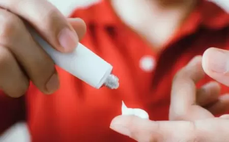 مرهم موضعي فعّال للذئبة الحمراء