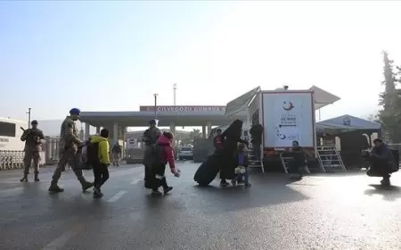 سوريا: 100 ألف مواطن عادوا من تركيا منذ انهيار النظام المخلوع