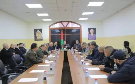 محافظ طولكرم اللواء د. عبد الله كميل يترأس اجتماع لجنة الكرامة والإغاثة