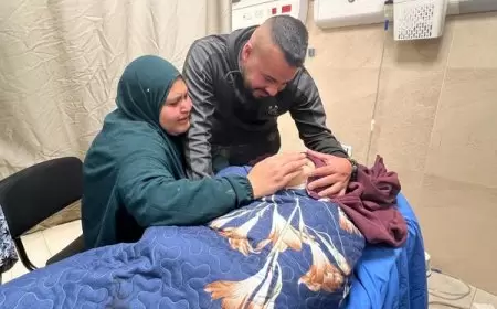 جنين: تشييع جثمان الطفلة ريماس العموري بحضور عدد قليل من أفراد عائلتها