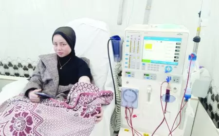 أطفال الفشل الكلوي بغزة يصارعون الحياة على أجهزة الديلزة