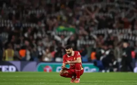 "فرحة لم تتم".. خلاف ينشب بين صلاح وإدارة ليفربول