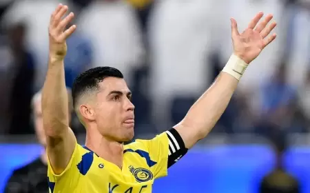 بعد الأربعين.. رونالدو يزور شباك الهلال في الدوري