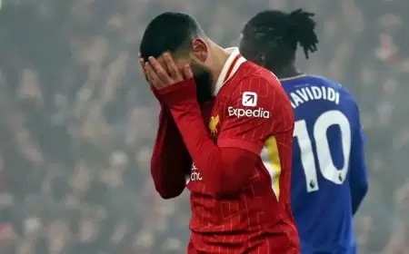 دولي إنجليزي يفجرها: رائحة "الكذب" تفوح من قصة صلاح