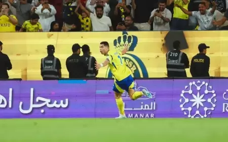 رونالدو يقود النصر إلى قلب الطاولة على الرياض