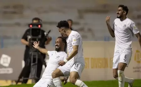 نيوم يصنع التاريخ ويتأهل إلى دوري "روشن" السعودي