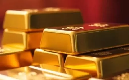 أسعار الذهب تكسر ذروة الـ3500 وتهبط 2%