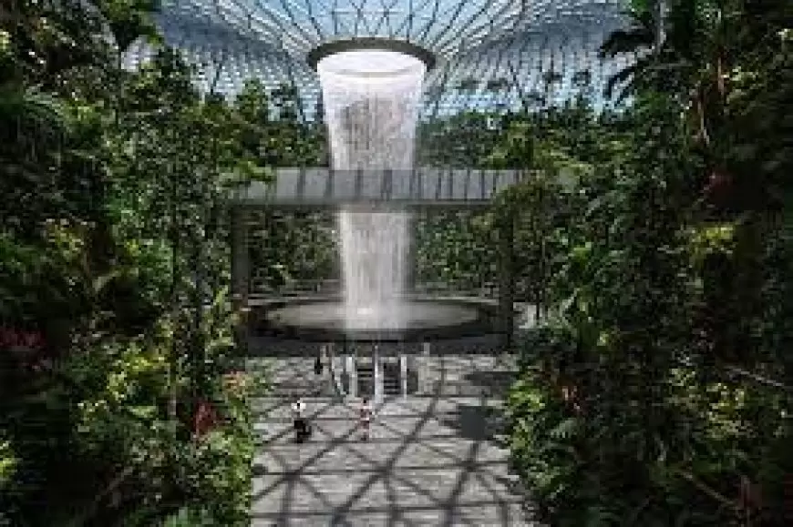 مطار شانغي سنغافورة أفضل مطار للعام 2025