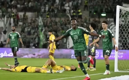 الأهلي يحتفل بنخبة آسيا بثنائية في التعاون