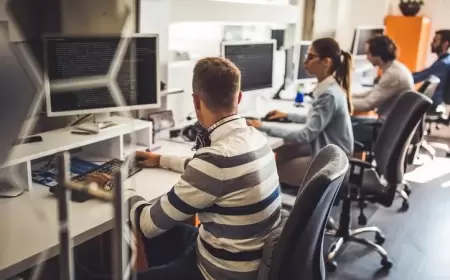 دراسة جديدة تحذر: الجلوس لفترات طويلة قد يسبب الزهايمر