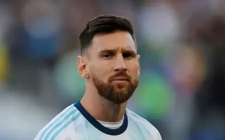 مدرب الأرجنتين: المنتخب لا يقف على ميسي