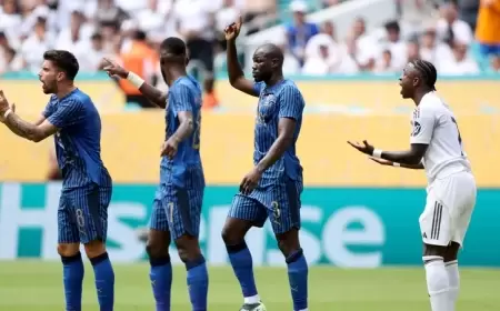 فينيسيوس يتعرض لـ"التوبيخ".. والسبب الهلال