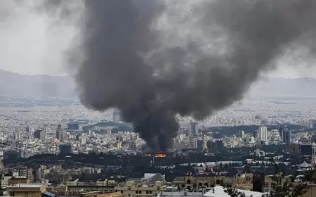 صواريخ من إيران نحو أنحاء "إسرائيل" وانقطاع الكهرباء بعدة بلدات