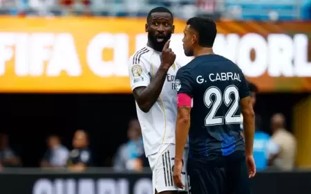 مدافع باتشوكا يكشف حقيقة توجيه إساءة عنصرية لروديغر