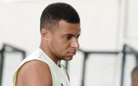 ظهر نحيلاً.. مبابي يفقد وزنه بسبب المرض