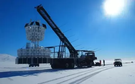 رصد إشارات راديوية غامضة وغير مفهومة في قارة أنتاركتيكا