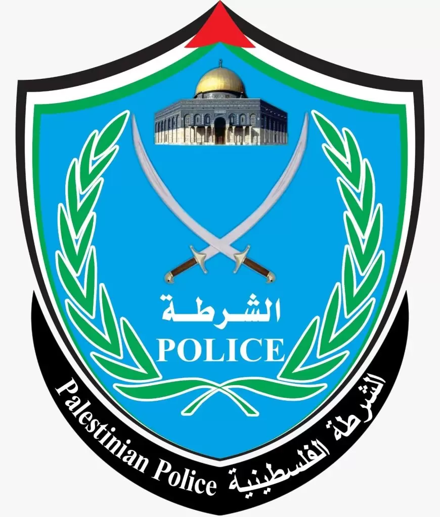 الشرطة تقبض على شخص ضبط بحوزته سلاحاً نارياً في طولكرم.