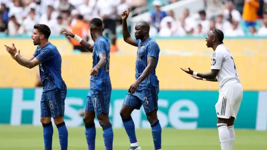 فينيسيوس يتعرض لـ"التوبيخ".. والسبب الهلال