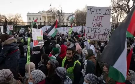 مظاهرات أمام البيت الأبيض رفضاً لزيارة نتنياهو ومطالبات باعتقاله