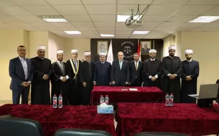 أربعة قضاة شرعيين جدد يؤدون اليمين القانونية أمام قاضي القضاة… بينهم قاضٍ من غزة