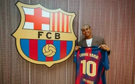 إقبال تاريخي على رقم 10.. قميص يامال "يربك" متاجر برشلونة