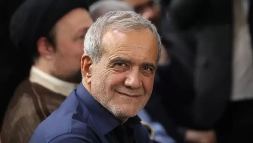 الرئيس الإيراني يقول إن واشنطن تعهدت بعدم مهاجمة إسرائيل خلال المفاوضات النووية السابقة