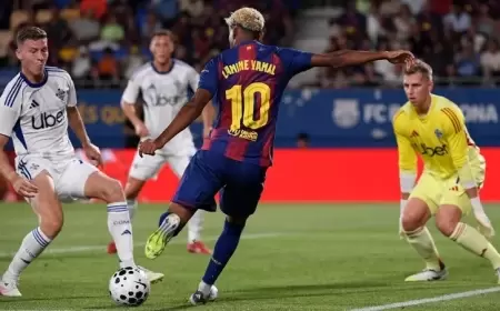 لامين يامال يتألق في استعراض برشلونة أمام كومو