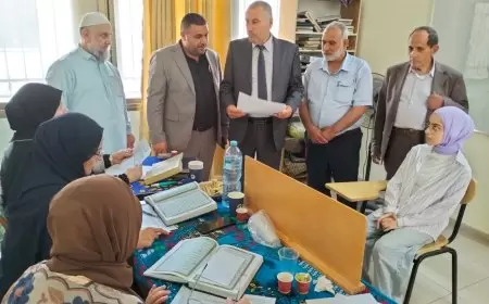 وكيل وزارة الاوقاف يكرم طلبة الثانوية العامة الشرعي وأبناء العاملين بالأوقاف ويتفقد امتحان المستويات