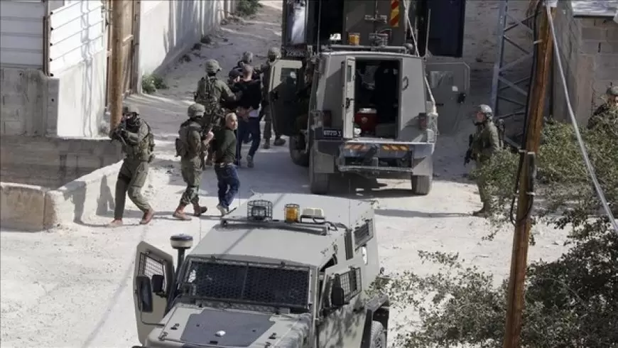 الضفة.. الجيش الإسرائيلي يعتقل 10 فلسطينيين ويبرح شابا بالضرب