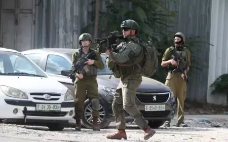 إصابة فلسطينيين برصاص مستوطنين بالخليل والاحتلال يصعد اعتداءاته