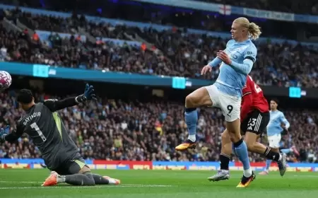 "الكابوس" هالاند يواصل عاداته مع مانشستر يونايتد