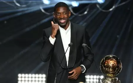 الفرنسي عثمان ديمبلي يفوز بجائزة الكرة الذهبية