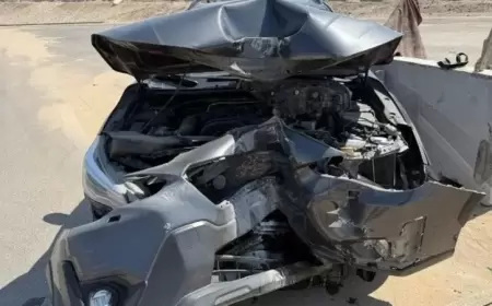 كسر في الأضلاع وتهشّم سيارته.. نجاة أحمد السقا من حادث سير