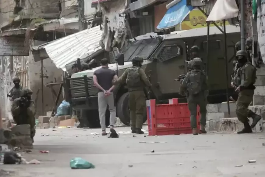 الاحتلال يعتقل مواطنا وزوجته من مدينة رام الله