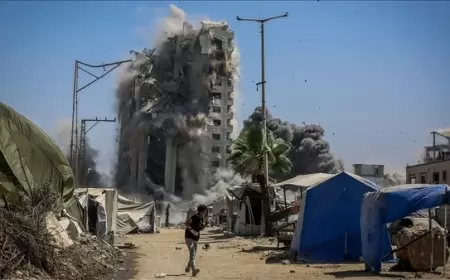 رغم مزاعم تقليص القصف.. إسرائيل تصيب فلسطينيين بهجمات على غزة