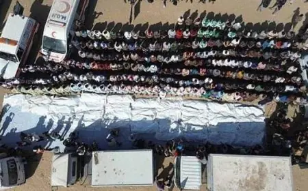 فاجعة دير البلح: مقبرة جماعية لـ 54 شهيدا مجهول الهوية بعد تسليم الاحتلال جثامينهم