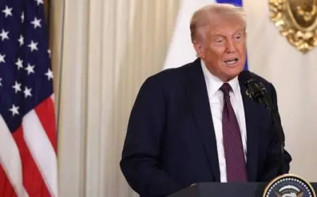 ترمب يكشف كواليس اتفاق غزة: "أوقفت نتنياهو".. ويحذر: ضم الضفة سيفقد "تل أبيب" الدعم الأمريكي