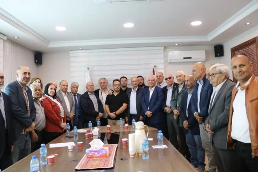 منظمة التحرير تستقبل رئيس الوفد العمالي الدولي اليوناني في اطار تعزيز التعاون والتضامن بين الشعبين