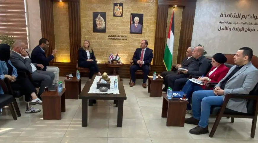 اللواء د. كميل  يطلع القنصل البريطاني  العام في القدس  على أوضاع محافظة طولكرم في ظل استمرار عدوان الاحتلال
