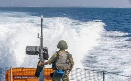 الاحتلال يستهدف الصيادين الفلسطينيين بمياه خان يونس