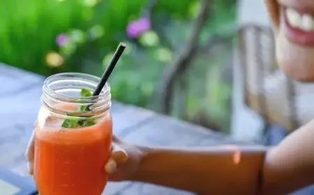 سر إضافة 4 عناصر من مطبخك إلى عصير الجزر كل صباح