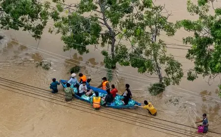 ارتفاع حصيلة قتلى الفيضانات والانهيارات في فيتنام إلى 55