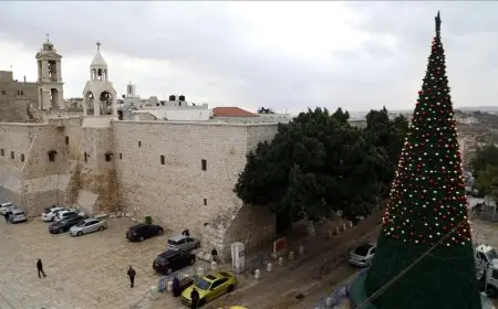 قبل احتفالات الميلاد.. بيت لحم تنفض الغبار عن تحفها الخشبية