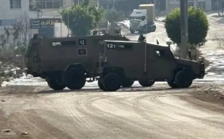 الاحتلال يحرق منزلا في مخيم نور شمس وسط حصار متواصل لليوم 294