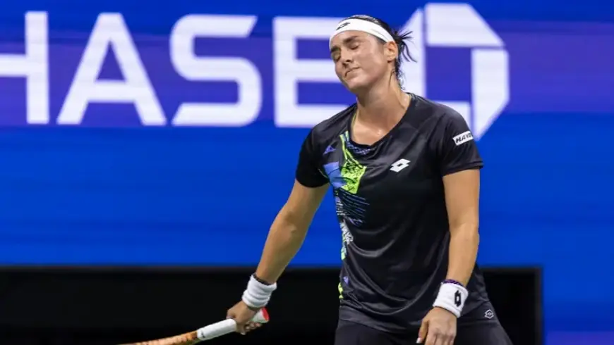 أنس جابر: سموني بـ"وزيرة السعادة" بينما كنت غارقة في الاكتئاب