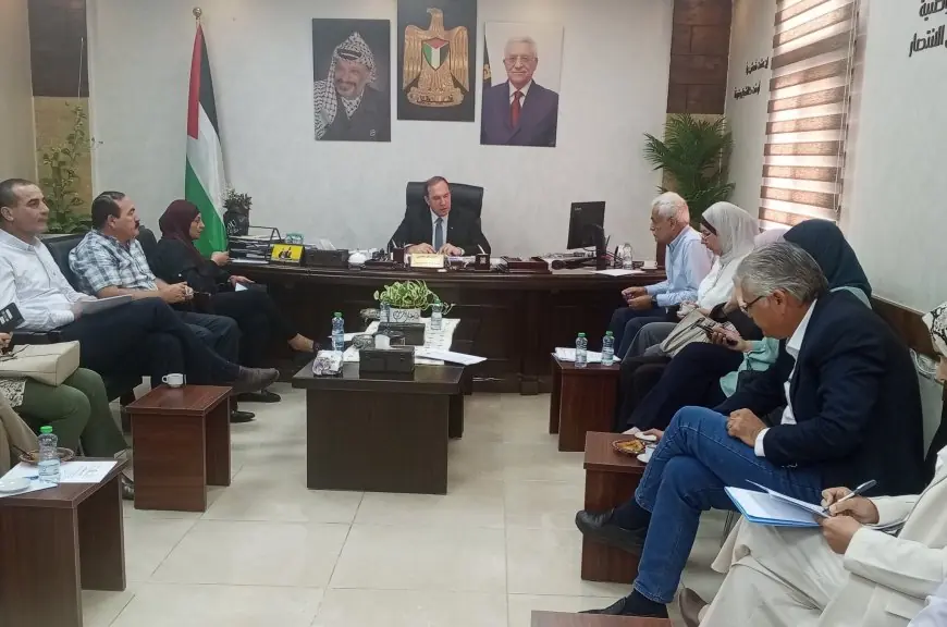 في إطار عملية التحديث والتعديل على النظام الداخلي وإعادة الإطلاق   اللواء د. كميل يترأس اجتماع مجلس إدارة لجنة  صندوق التكافل الخيري بمحافظة طولكرم